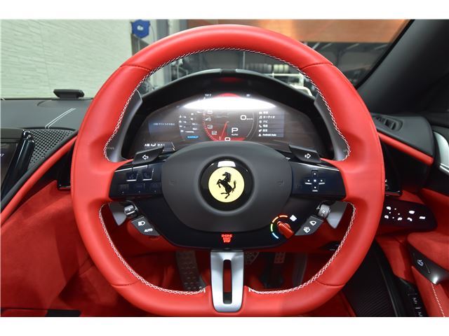 صورة مصغرة 6 لـ 2025 Ferrari ROMA SPIDER