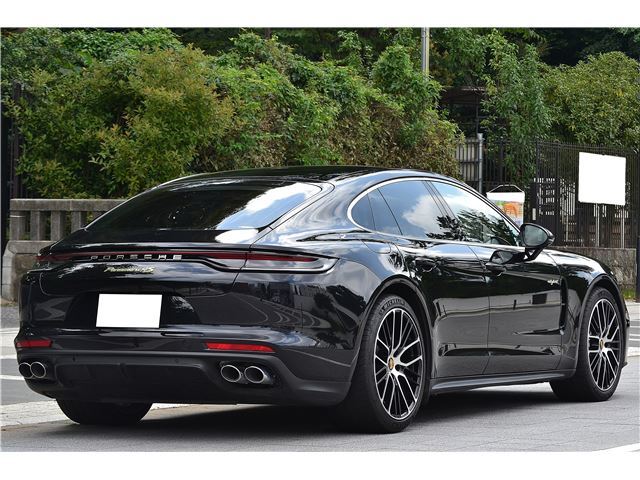 صورة مصغرة 2 لـ 2024 Porsche PANAMERA