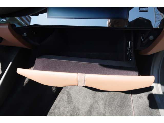 صورة مصغرة 45 لـ 2020 Ferrari 812 GTS