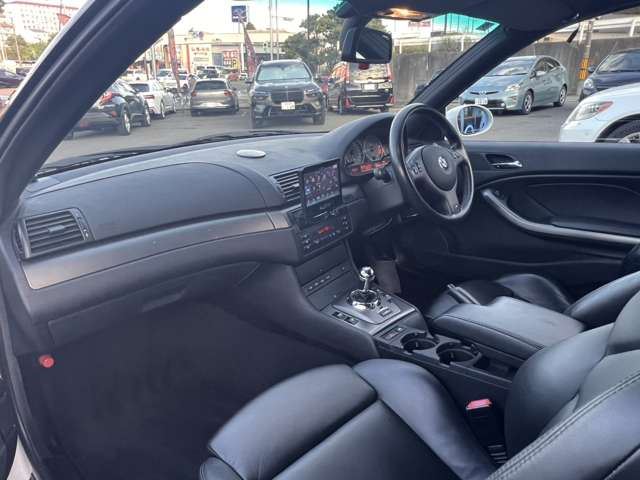صورة مصغرة 28 لـ 2003 BMW M3