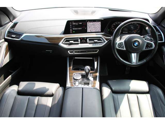 2021 BMW X5 照片 2