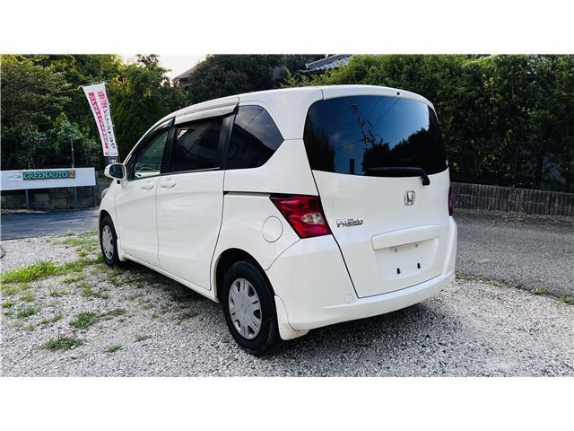 2008 Honda FREED — фото 2