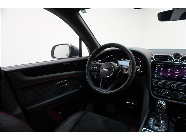2021 Bentley BENTAYGA — миниатюра 3