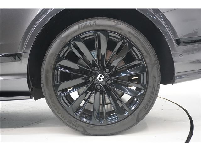 2021 Bentley BENTAYGA — миниатюра 11