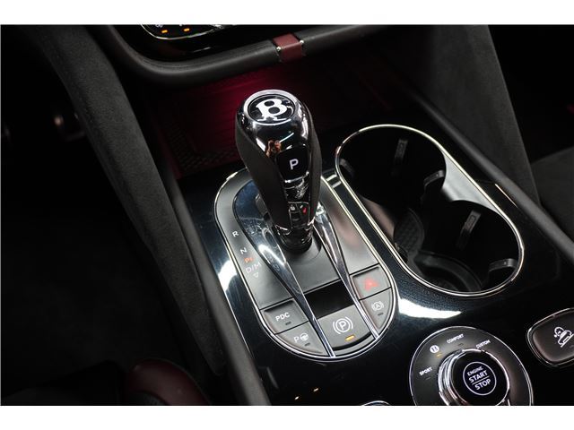 2021 Bentley BENTAYGA — миниатюра 30
