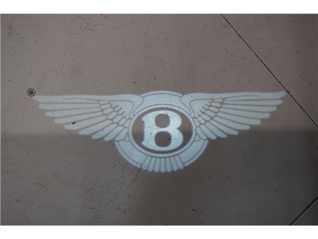 2021 Bentley BENTAYGA — миниатюра 46