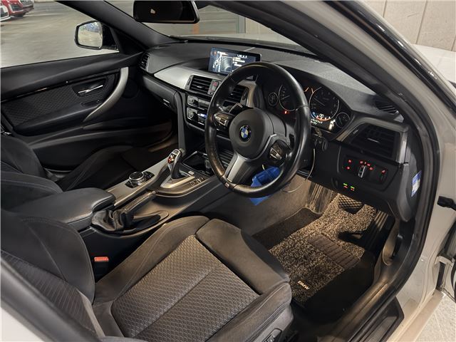 2015 BMW 3 SERIES photo 3