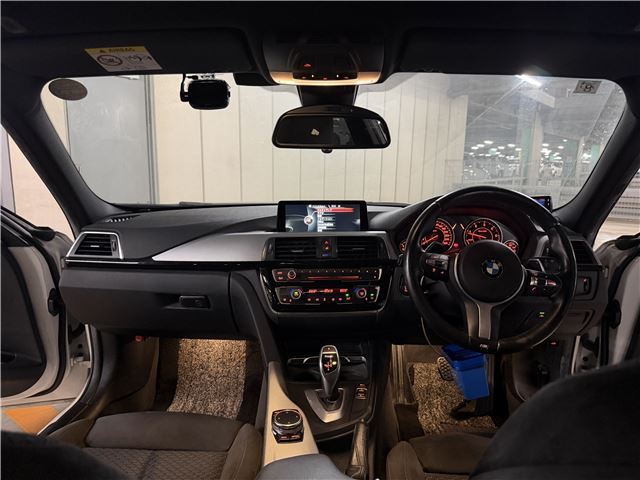صورة مصغرة 15 لـ 2015 BMW 3 SERIES
