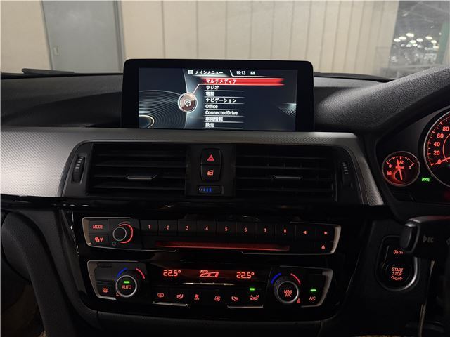 صورة مصغرة 17 لـ 2015 BMW 3 SERIES