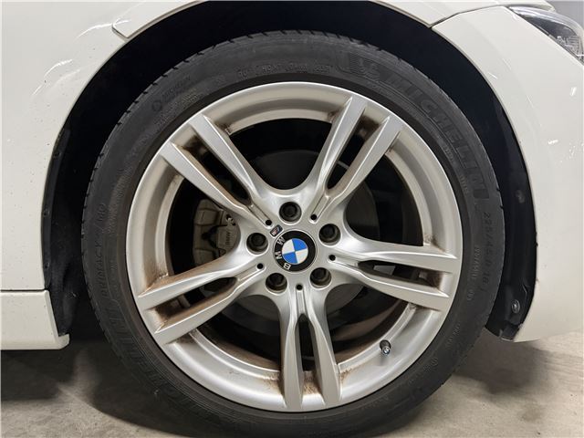 صورة مصغرة 24 لـ 2015 BMW 3 SERIES