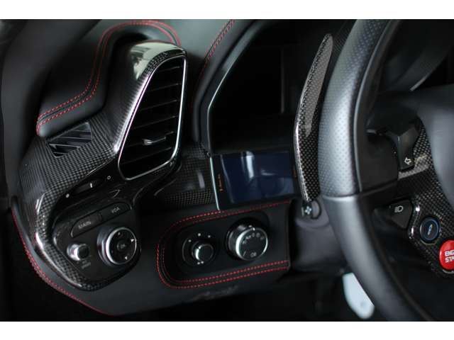 صورة مصغرة 16 لـ 2013 Ferrari 458 SPIDER