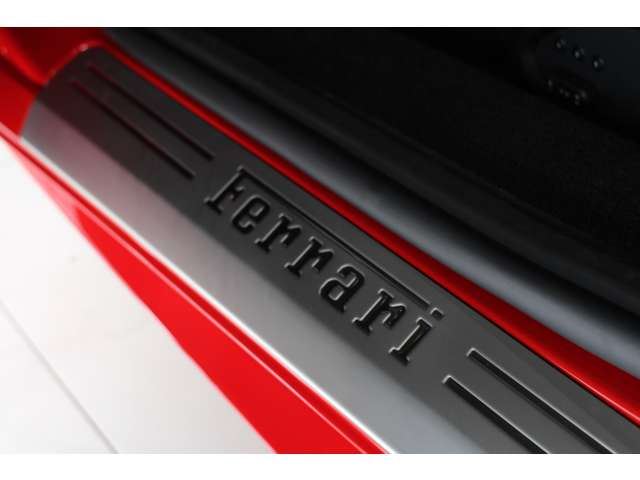 صورة مصغرة 19 لـ 2013 Ferrari 458 SPIDER