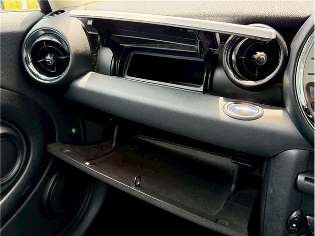 2011 MINI CLUBMAN — миниатюра 28