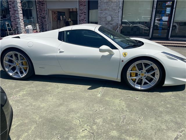 صورة 10 لـ 2014 Ferrari 458 SPIDER
