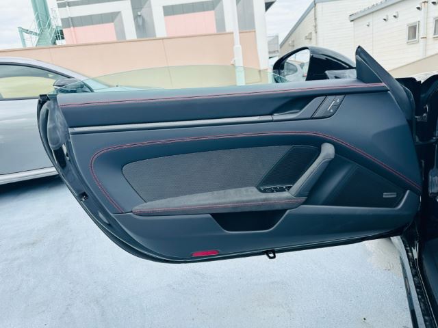 صورة مصغرة 42 لـ 2025 Porsche 911