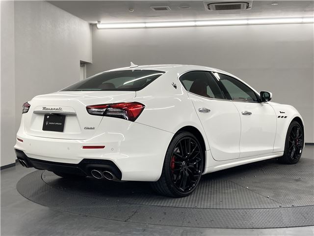 صورة مصغرة 2 لـ 2021 Maserati GHIBLI