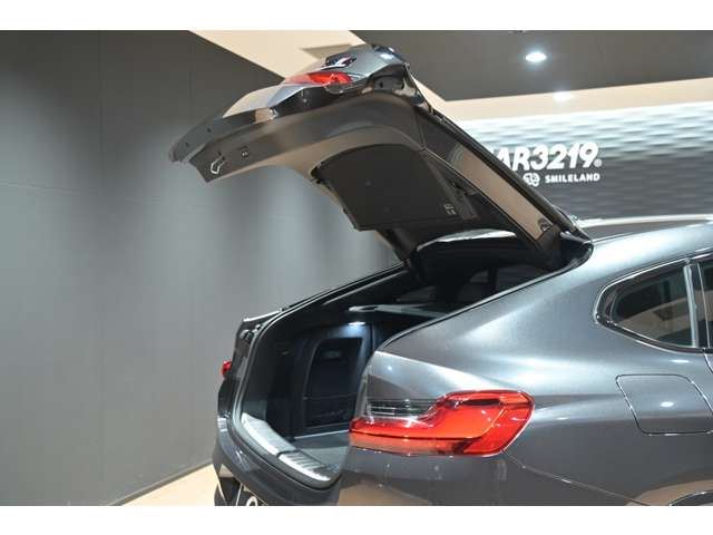 2021 BMW X4 M — миниатюра 31