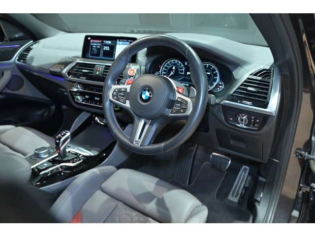 2021 BMW X4 M — миниатюра 33