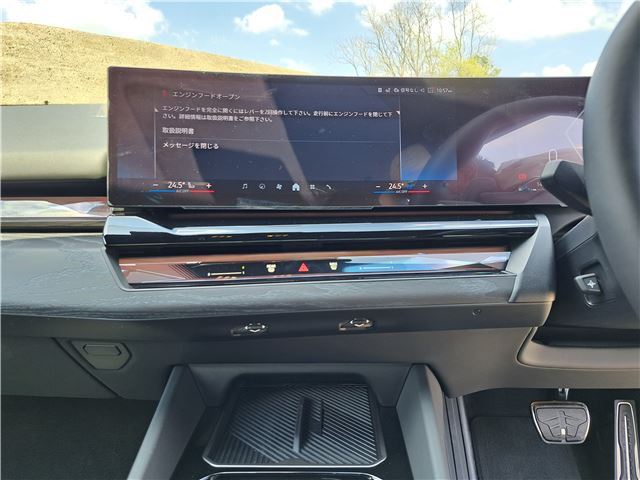 2024 BMW 5 SERIES — миниатюра 11