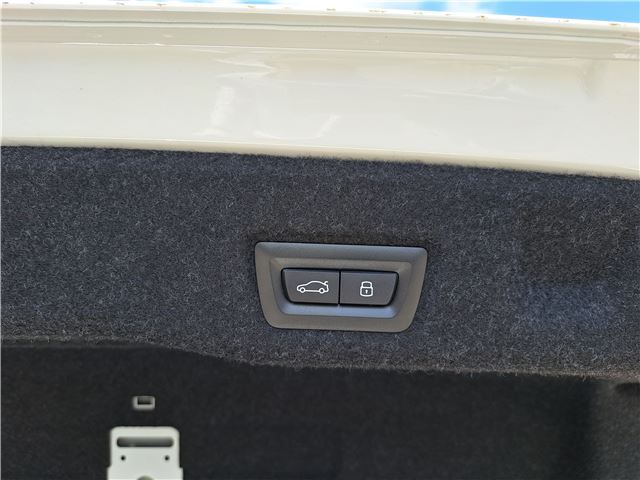 2024 BMW 5 SERIES — миниатюра 17