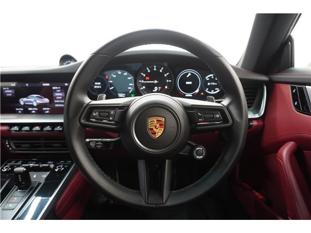 صورة مصغرة 14 لـ 2021 Porsche 911