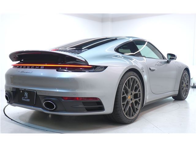 صورة مصغرة 44 لـ 2021 Porsche 911