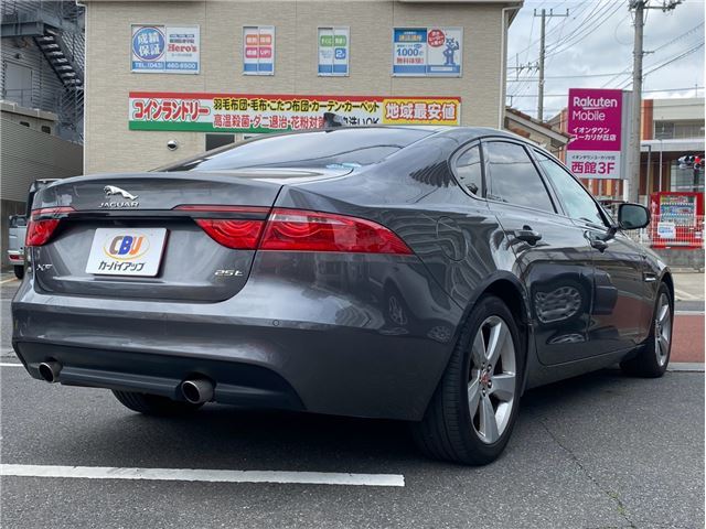 2019 Jaguar XF — миниатюра 2