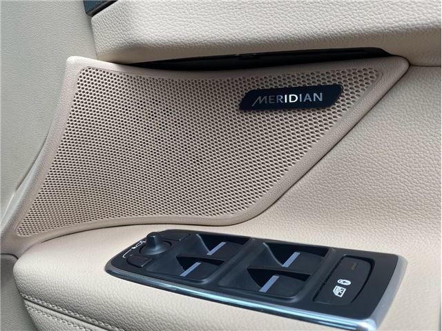 2019 Jaguar XF — миниатюра 20