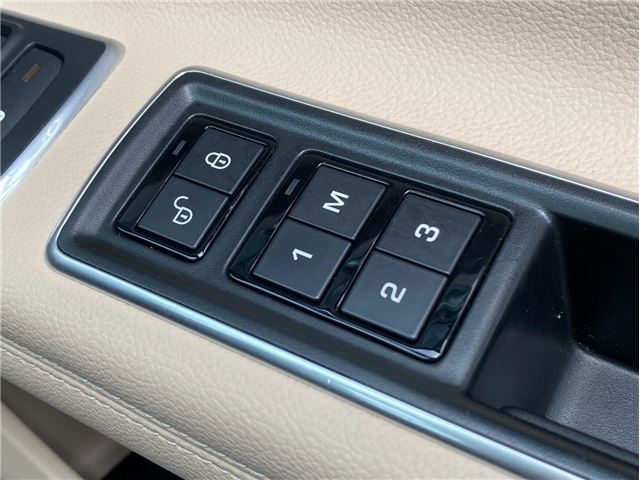 2019 Jaguar XF — миниатюра 24