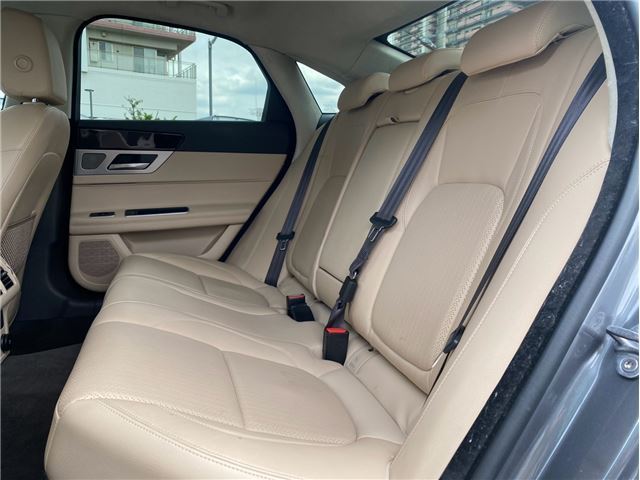 2019 Jaguar XF — миниатюра 7