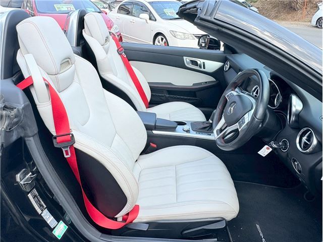 صورة مصغرة 8 لـ 2013 Mercedes-BENZ SLK