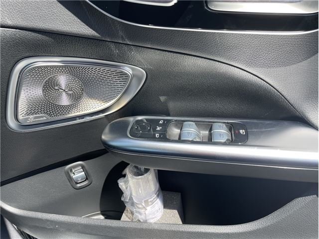 2025 Mercedes-BENZ C-CLASS 缩略图 30
