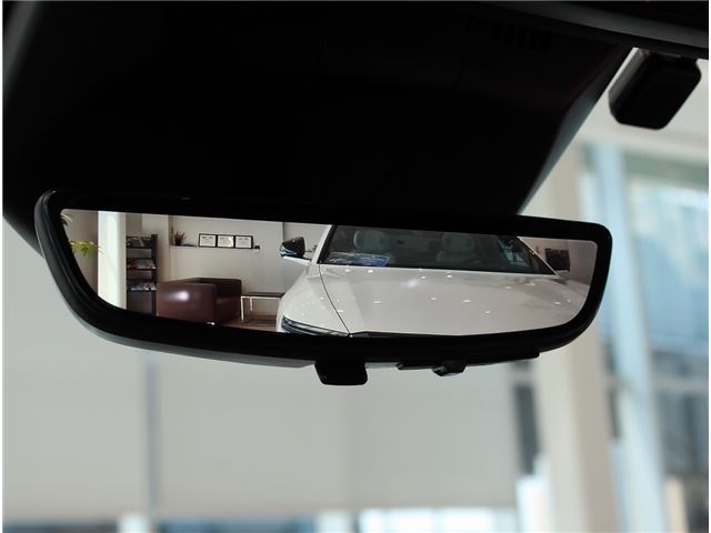 صورة مصغرة 16 لـ 2025 Cadillac ESCALADE