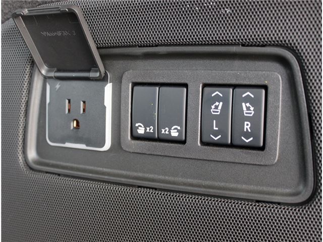 صورة مصغرة 19 لـ 2025 Cadillac ESCALADE