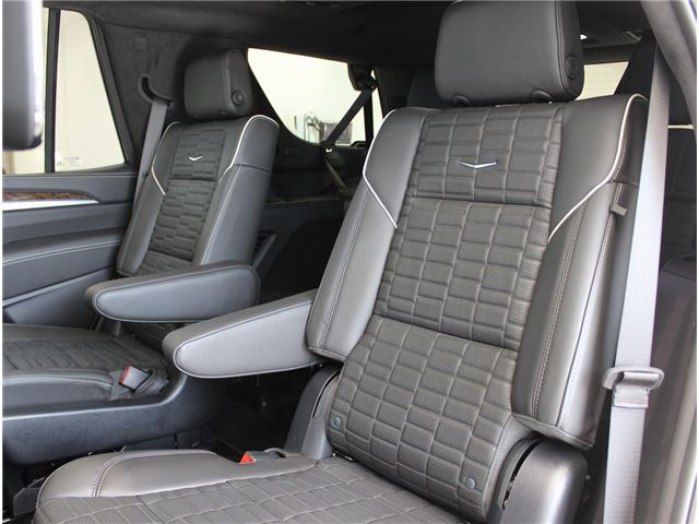 صورة مصغرة 9 لـ 2025 Cadillac ESCALADE