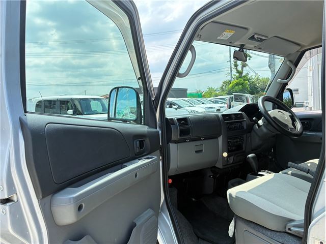 2009 Nissan CLIPPER RIO — миниатюра 38