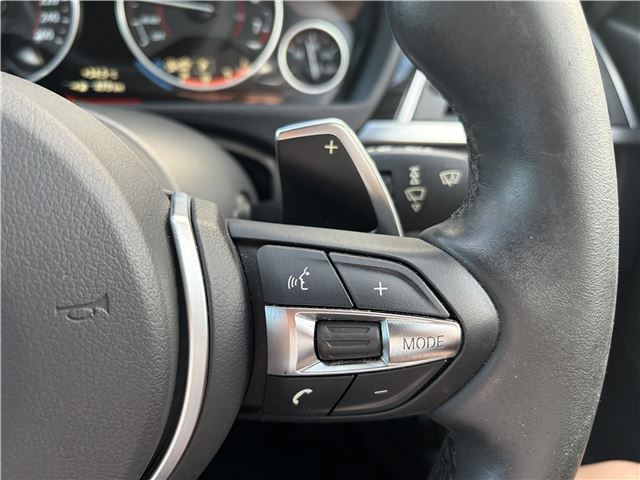 صورة مصغرة 17 لـ 2016 BMW 3 SERIES