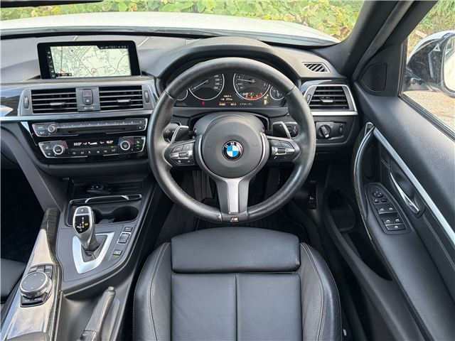 صورة مصغرة 25 لـ 2016 BMW 3 SERIES