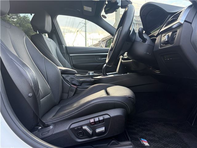 صورة مصغرة 28 لـ 2016 BMW 3 SERIES