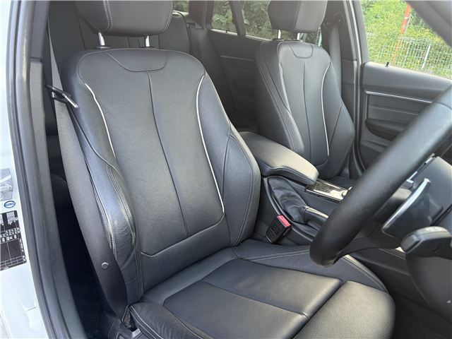 صورة مصغرة 29 لـ 2016 BMW 3 SERIES