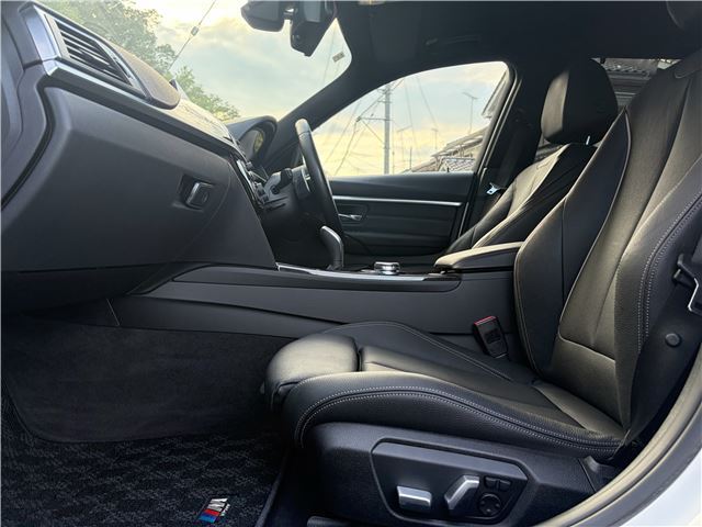 صورة مصغرة 31 لـ 2016 BMW 3 SERIES