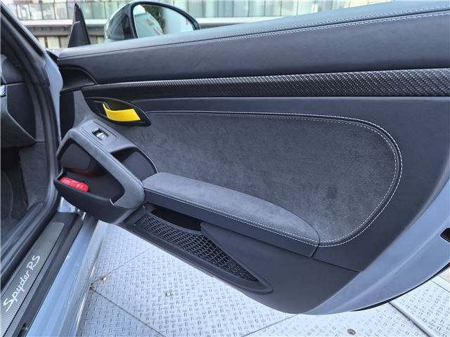 2025 Porsche OTHER 缩略图 22