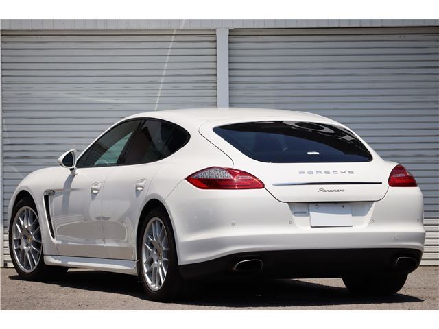 صورة مصغرة 2 لـ 2010 Porsche PANAMERA