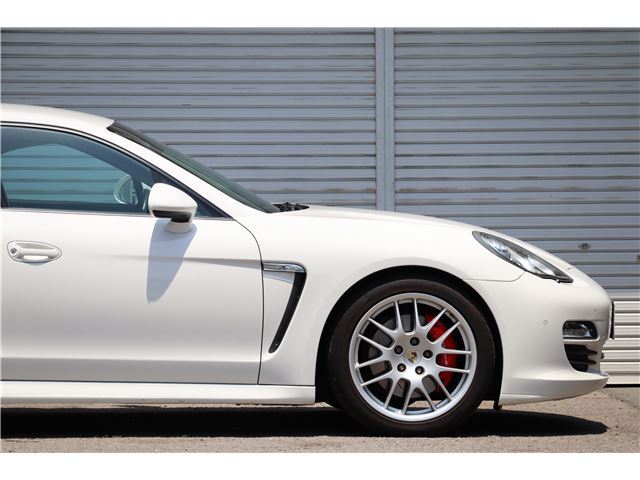 صورة مصغرة 18 لـ 2010 Porsche PANAMERA