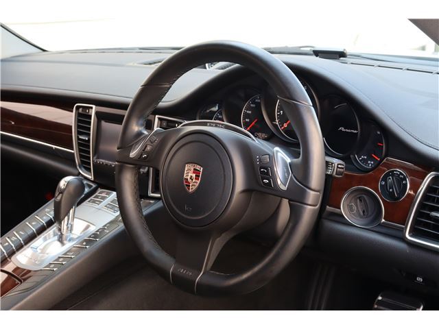 صورة مصغرة 34 لـ 2010 Porsche PANAMERA
