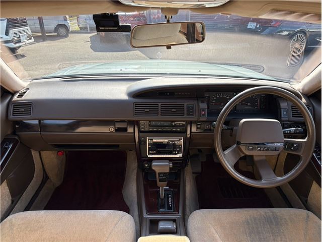 1990 Nissan CIMA — фото 3