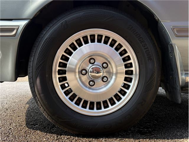 1990 Nissan CIMA — миниатюра 18