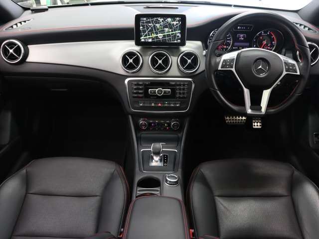 صورة 2 لـ 2013 Mercedes-BENZ CLA