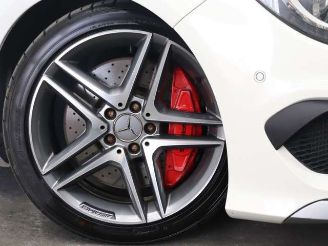 صورة 6 لـ 2013 Mercedes-BENZ CLA