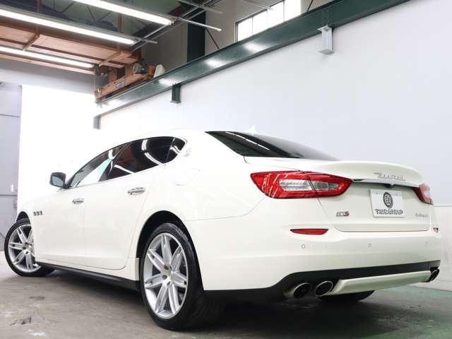 2016 Maserati QUATTROPORTE — миниатюра 3